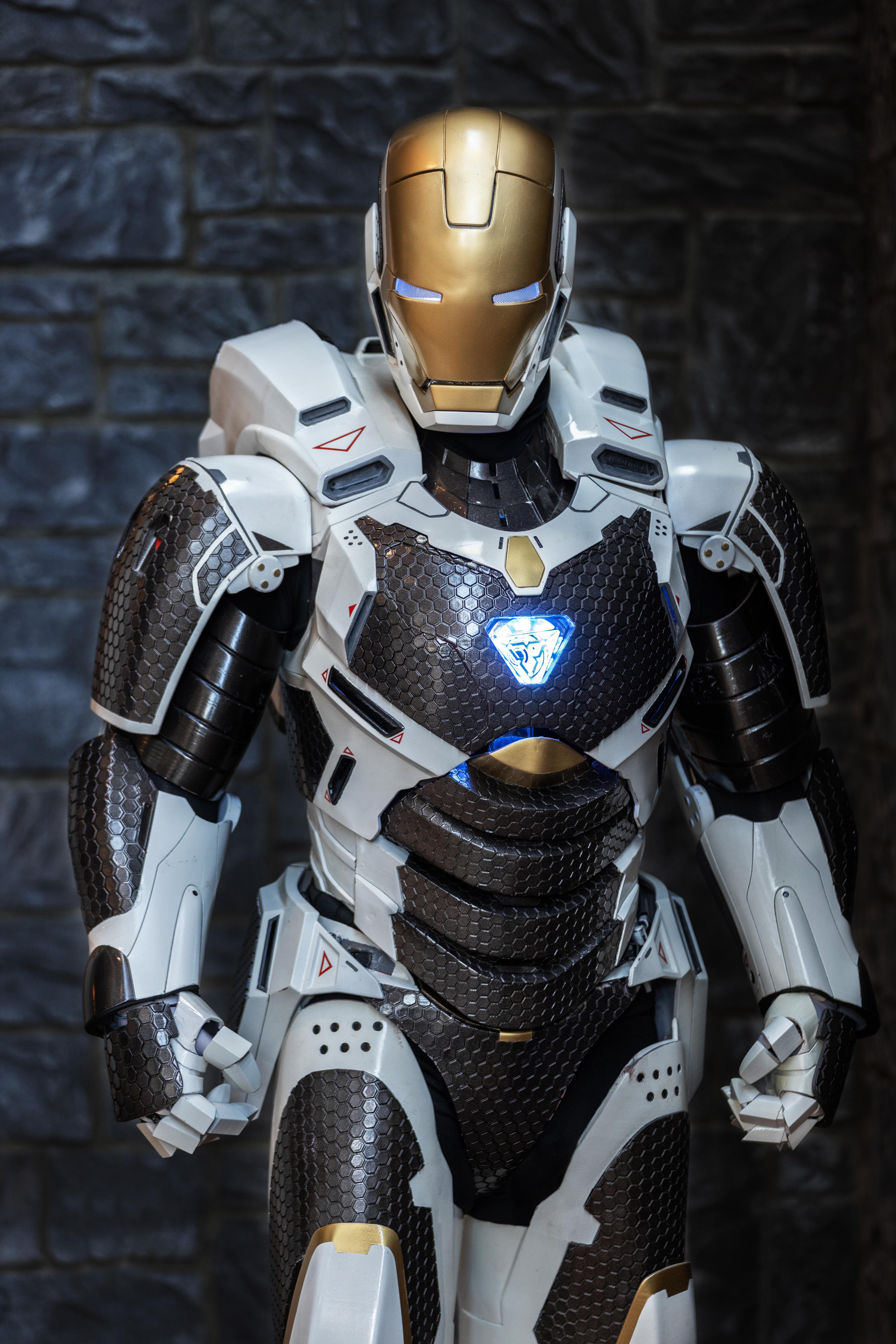 Костюм Iron Man — 3D-печать, LED-реактор